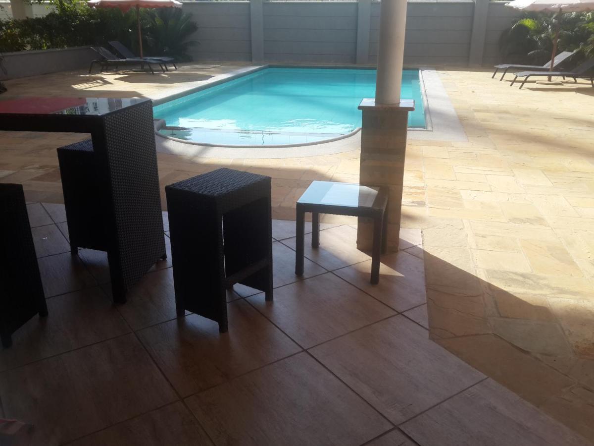 Shanzu Beach Apartment With Stunning Ocean View Mwakirunge Bagian luar foto