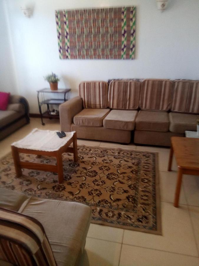 Shanzu Beach Apartment With Stunning Ocean View Mwakirunge Bagian luar foto