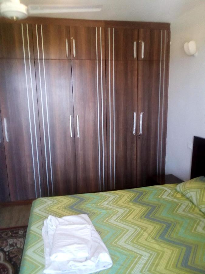 Shanzu Beach Apartment With Stunning Ocean View Mwakirunge Bagian luar foto
