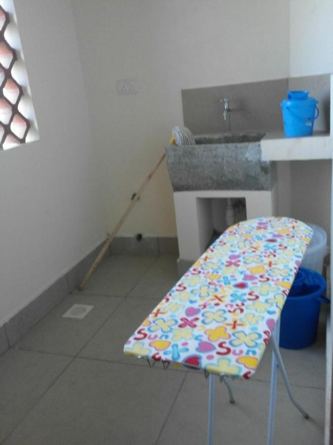 Shanzu Beach Apartment With Stunning Ocean View Mwakirunge Bagian luar foto